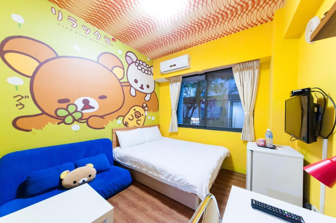 Fengjia Qing Su Homestay Taichung Esterno foto